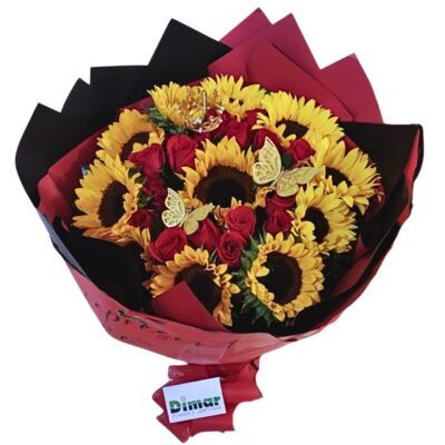 Ramo grande con girasoles, rosas y mariposas brillantes