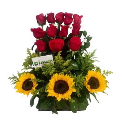 ARREGLO CON ROSAS Y GIRASOL (NI1004 $100.000)