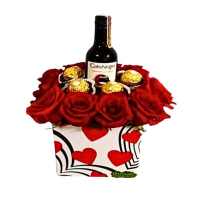 CAJA ROSAS, CHOC, LICOR (CB1211$120.000)