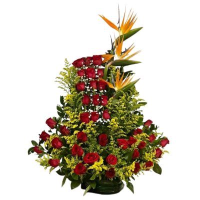 DISEÑO CON ROSAS ROJAS (NI2402 $240.000)