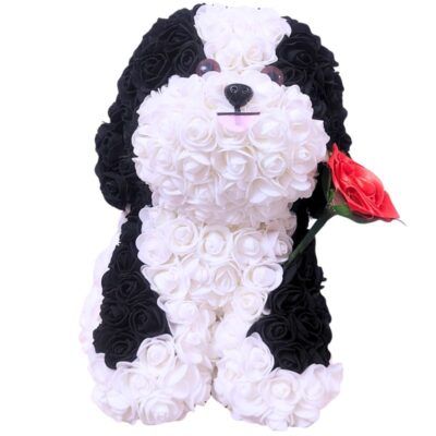 Perro con rosa