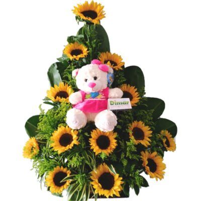 Arreglo de girasoles y un oso